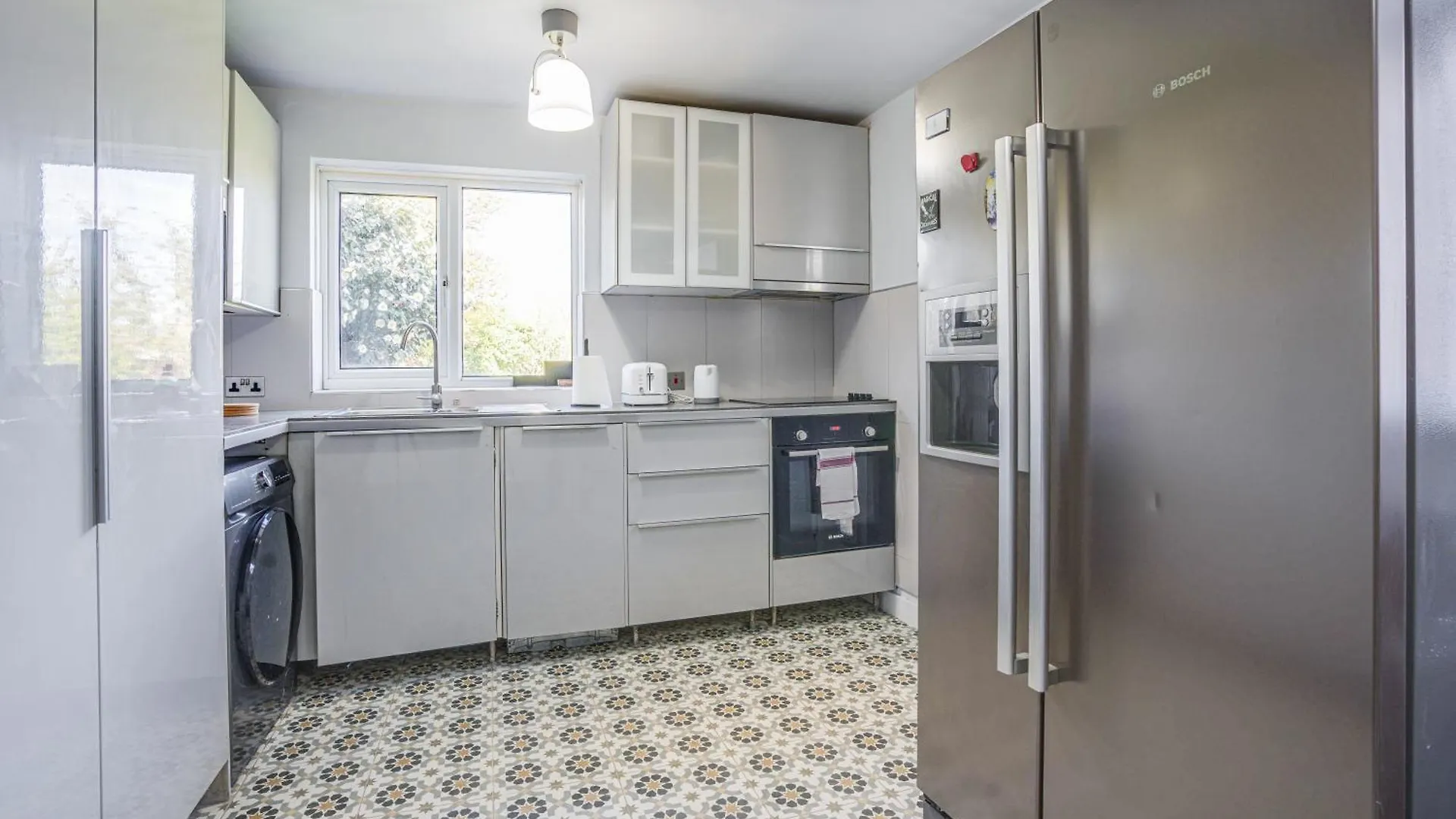 Spacious 4Br Home Family & Corporate Stay London Holiday home