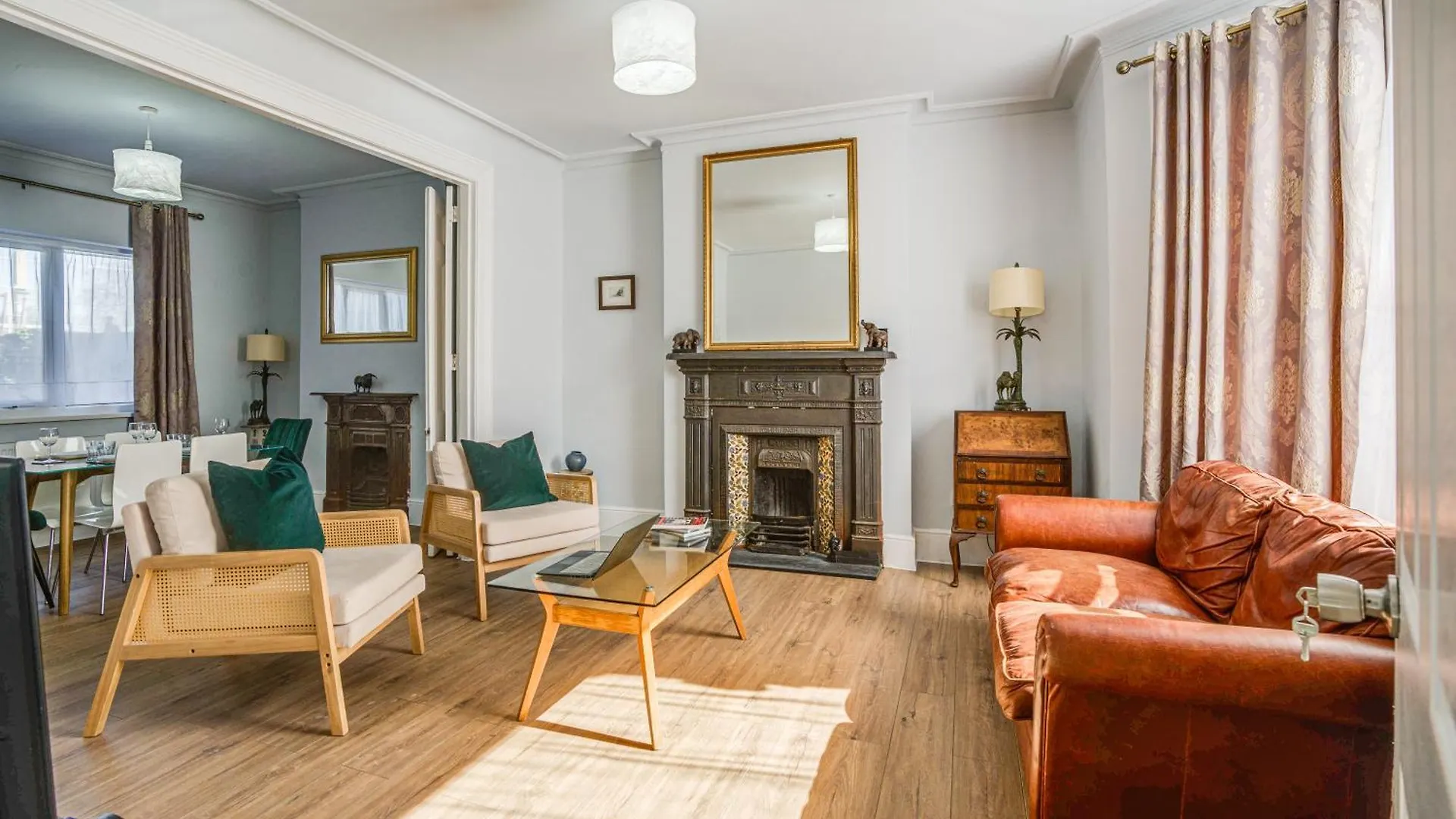 Spacious 4Br Home Family & Corporate Stay London Holiday home