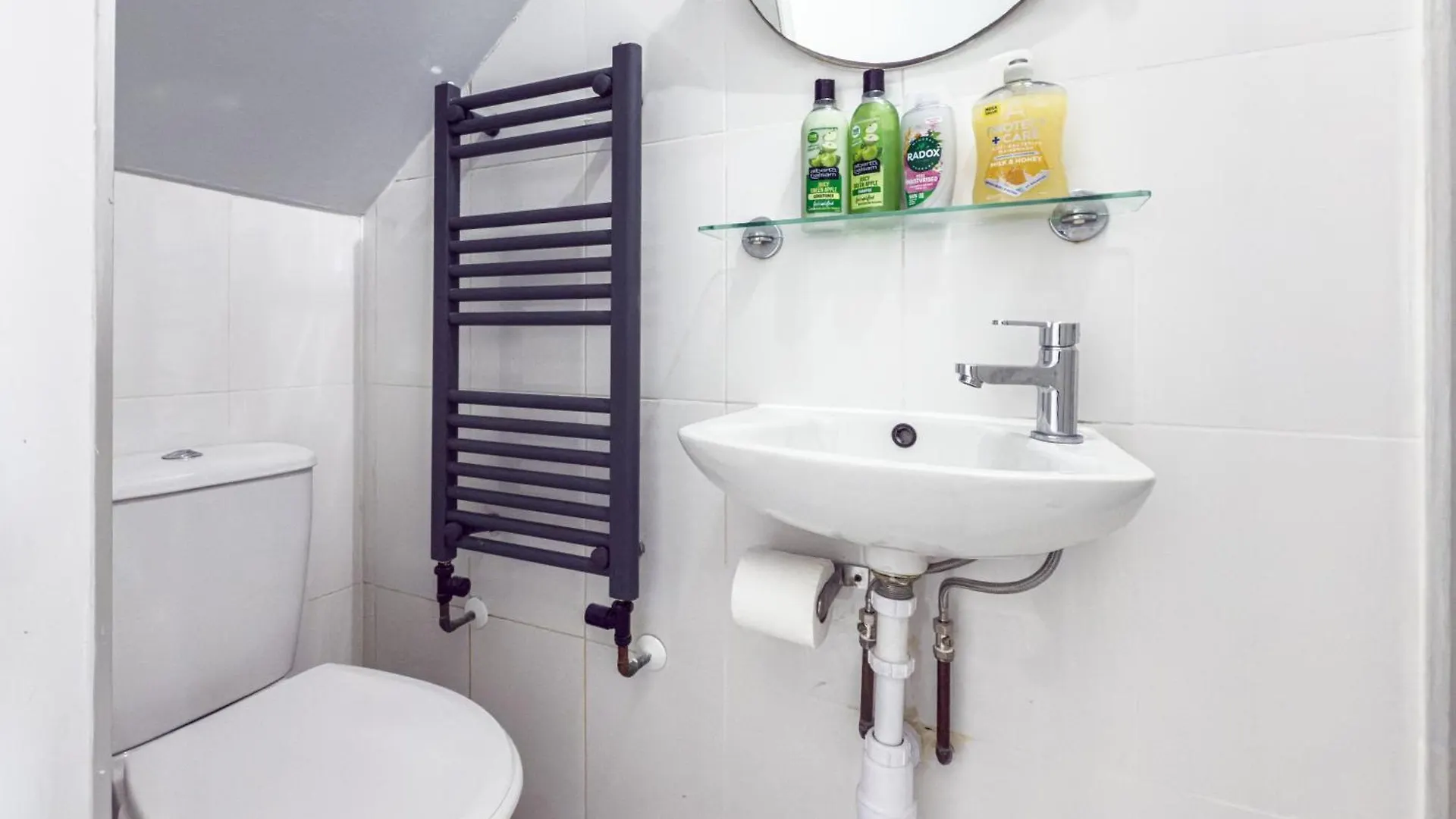Spacious 4Br Home Family & Corporate Stay London